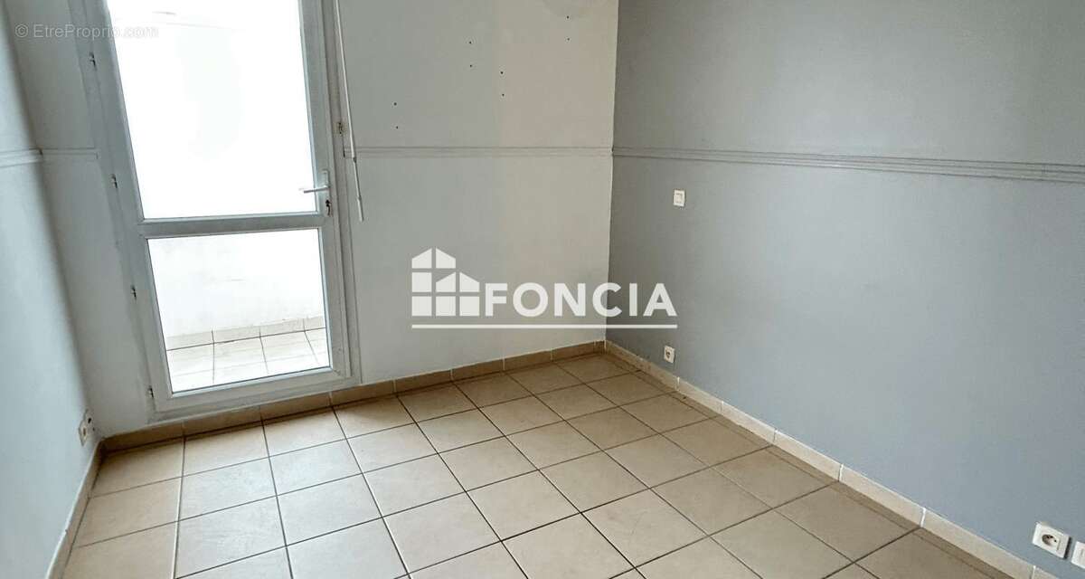 Appartement à MARSEILLE-6E