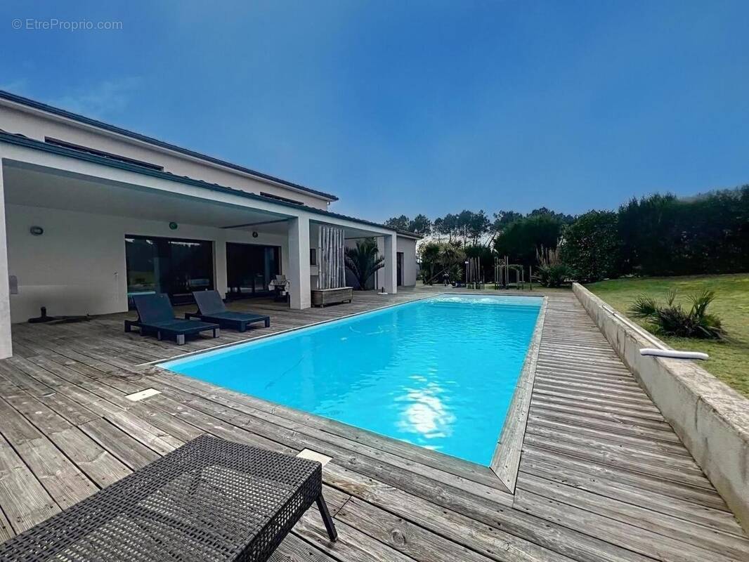 Photo 1 - Maison à CASTELJALOUX