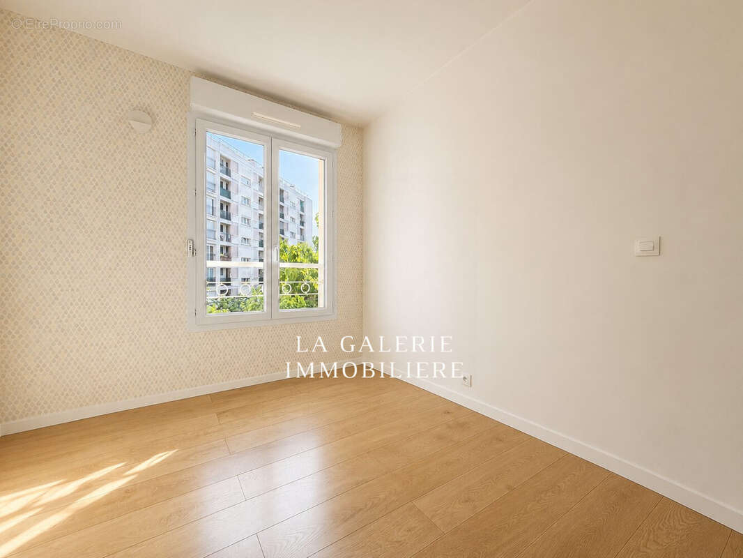 Appartement 101 m² à Suresnes  - photo 8