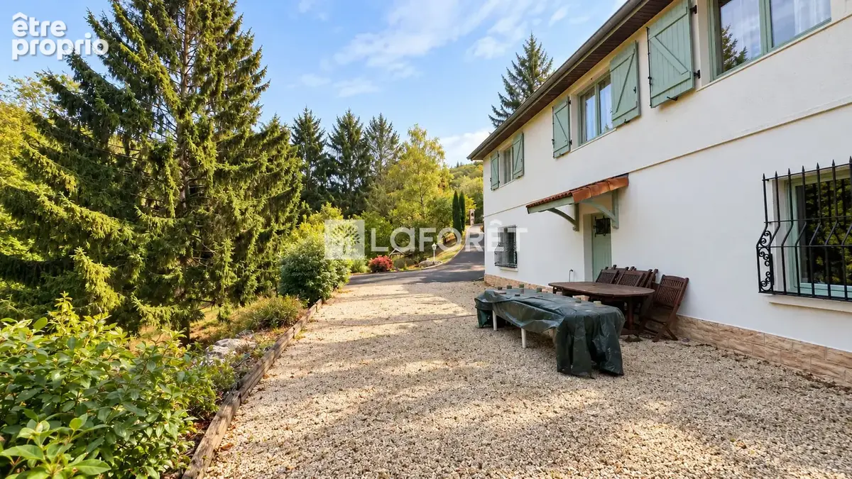 Maison Saint Pierre La Palud 5 pièce(s) 115 m2 - photo 13