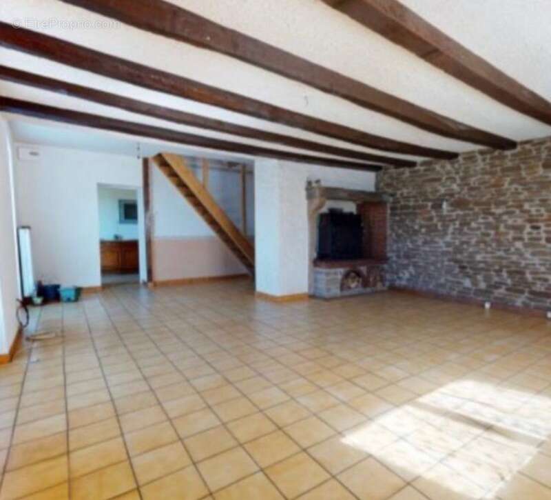  Maison de caractère divisible en 2 logements – 5 chambres – 221 m² – Lavangeot (39700) - photo 6
