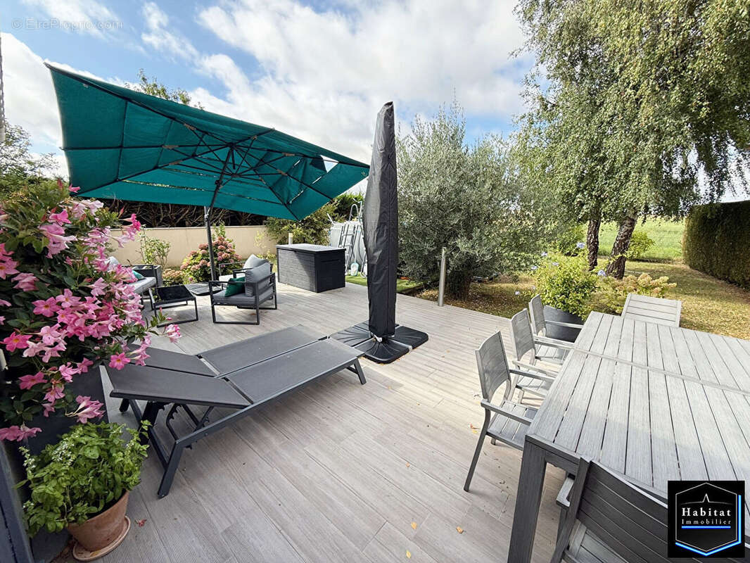 Maison à LE PLESSIS-BELLEVILLE