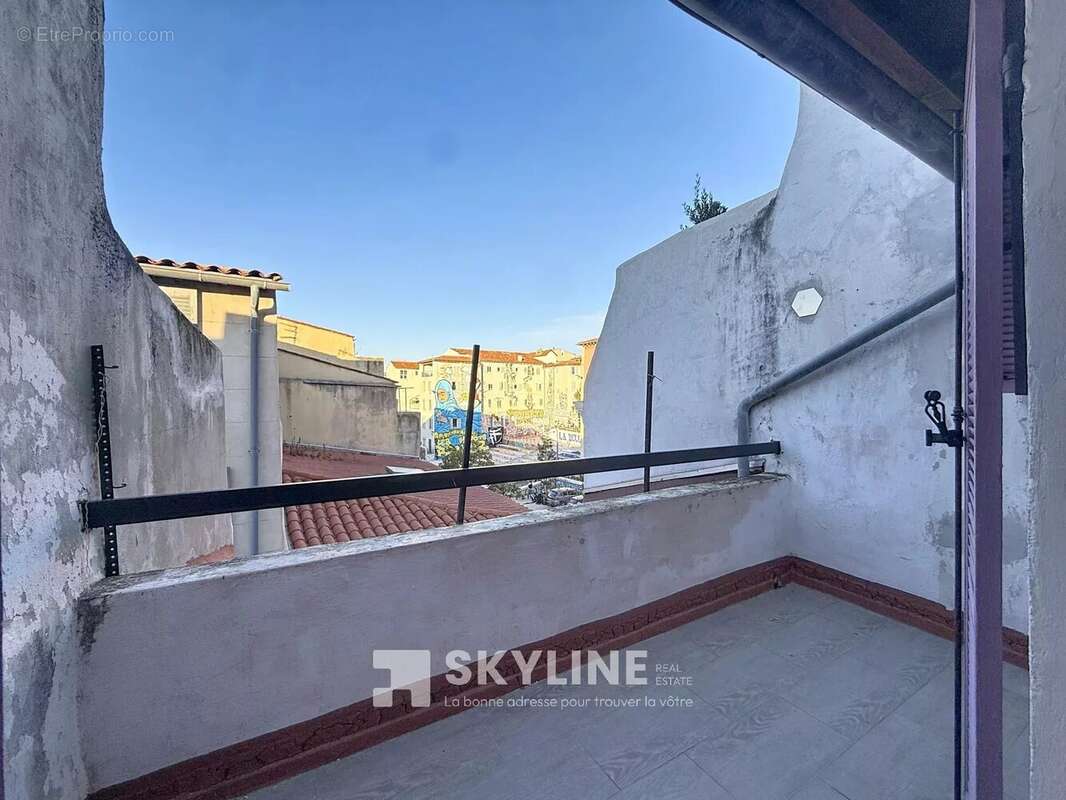 Appartement à MARSEILLE-2E