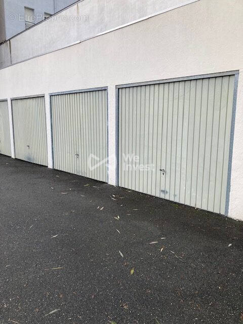 Parking à PAU
