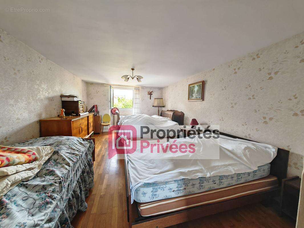 Maison Gigny 5 pièce(s) 115 m2 - photo 9