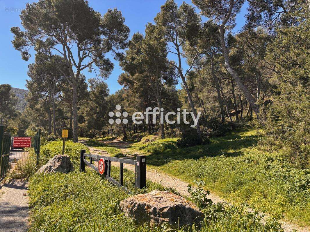 Appartement à MARSEILLE-9E