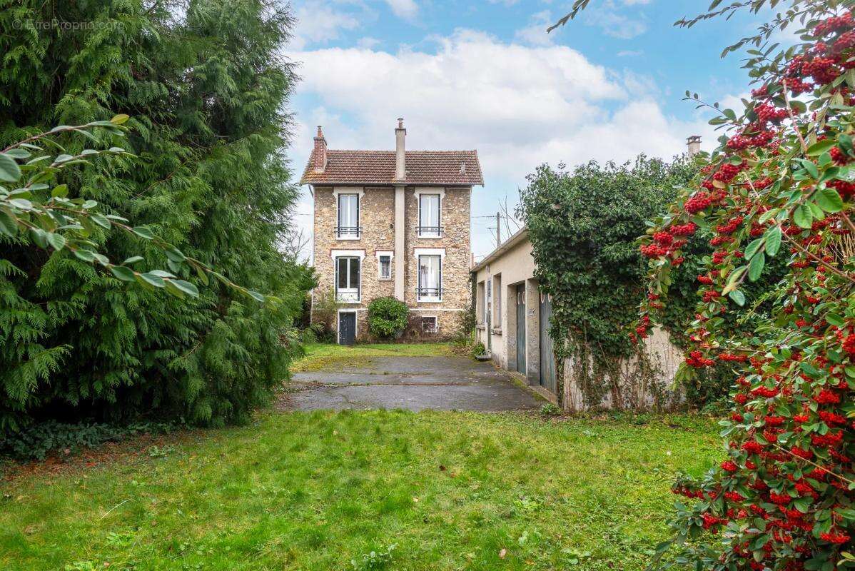 Maison à LAGNY-SUR-MARNE