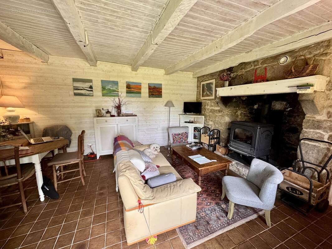 Maison à SAINT-JULIEN-LE-PETIT