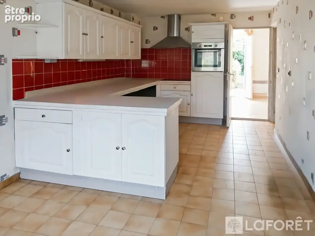 Charmante maison de 110m2 avec jardin, sous-sol et garage - photo 2