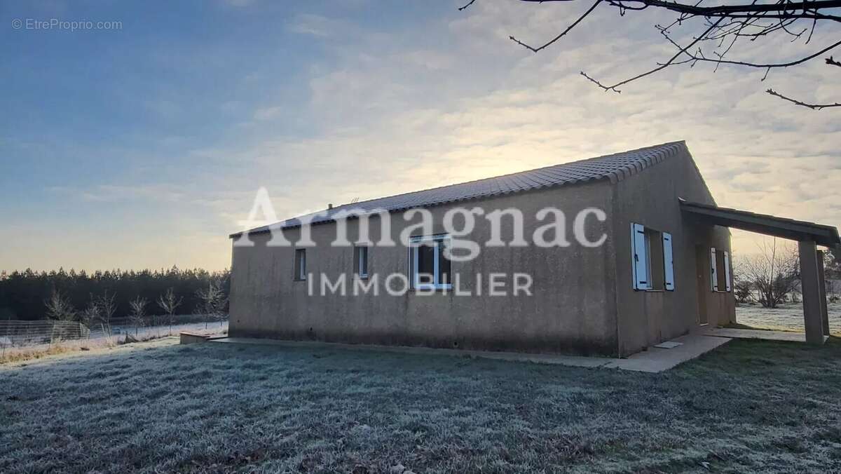 Maison à CASTELNAU-D&#039;AUZAN