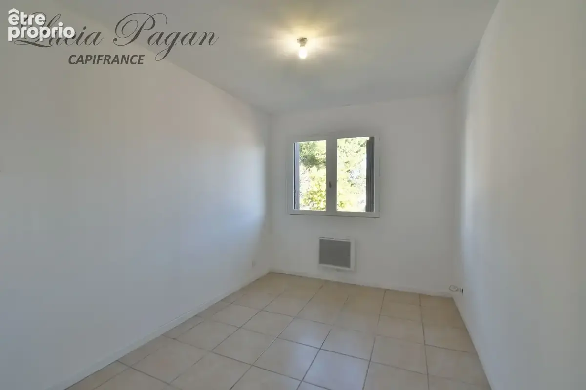 Maison de ville de caractère avec jardin et garage – Quartier La Crouzette, Béziers - photo 7