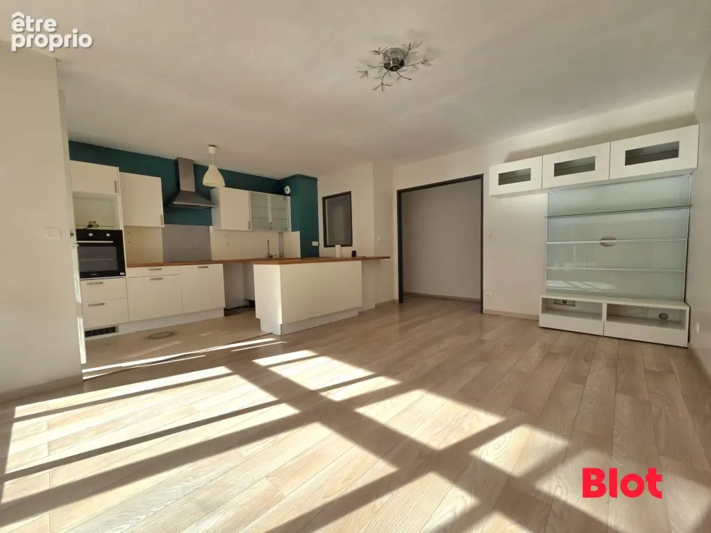 Appartement 4 pièces 78 m² à vendre à Rennes (35200) - photo 2