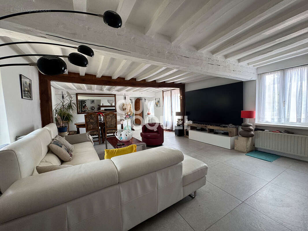 Maison à BRETEUIL