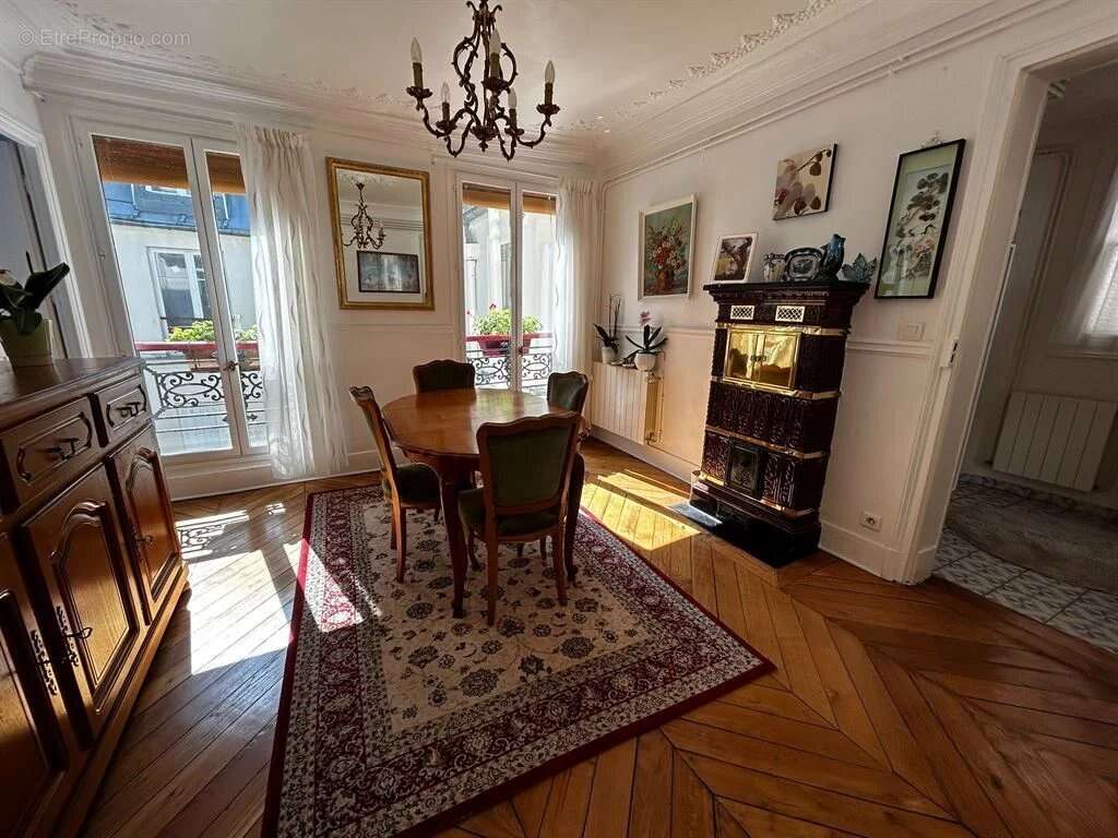 Appartement 78 m² à Paris-11e  - photo 4