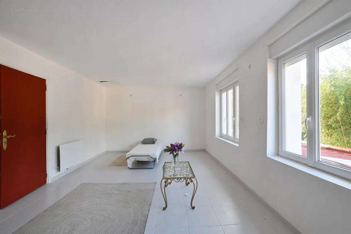 Maison à LES SALLES-DU-GARDON