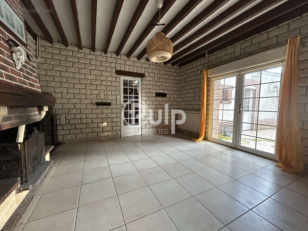 Maison à IZEL-LES-EQUERCHIN