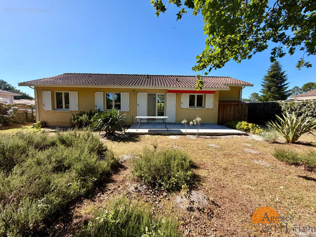 Maison à ARES