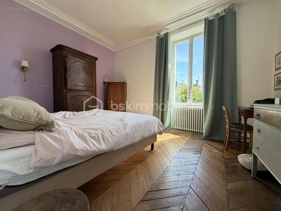 À VENDRE – Grande maison familiale d’environ 245 m² à Coutances - photo 6