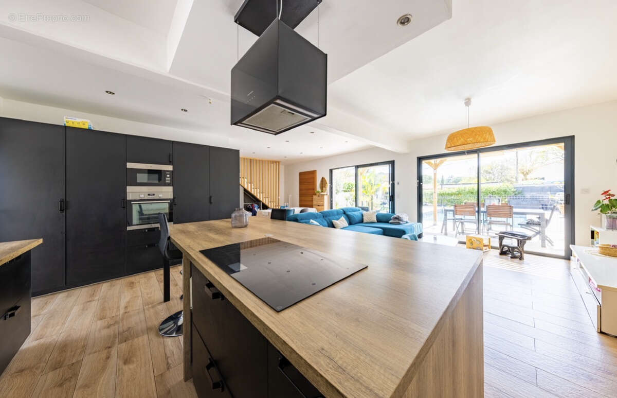 Maison à AIGUES-VIVES