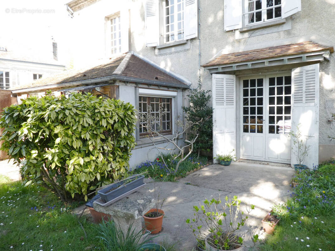 Photo 1 - Maison à FERICY