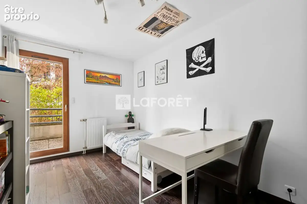 Appartement Suresnes 4 pièce(s) 110 m2 - photo 11