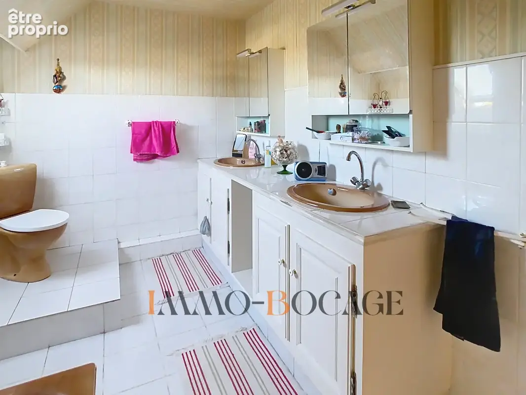 Vastes maison et dépendance sur 9000 m2 de terrain ! - photo 21