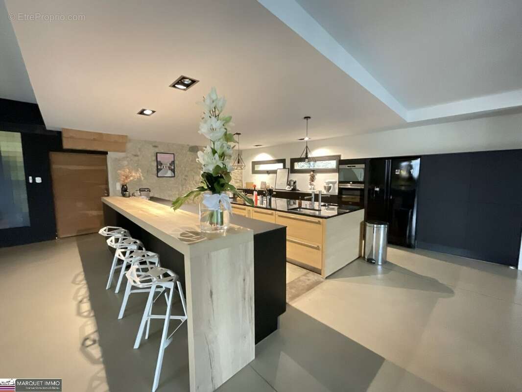 Maison à THEZAN-LES-BEZIERS