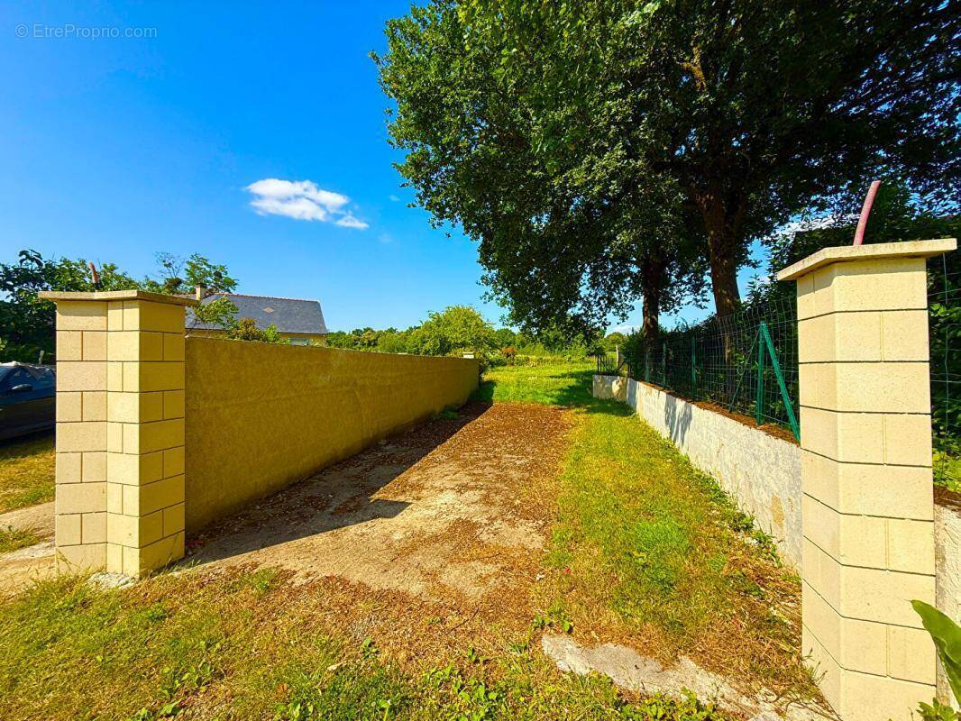 Terrain à CHAMPIGNE