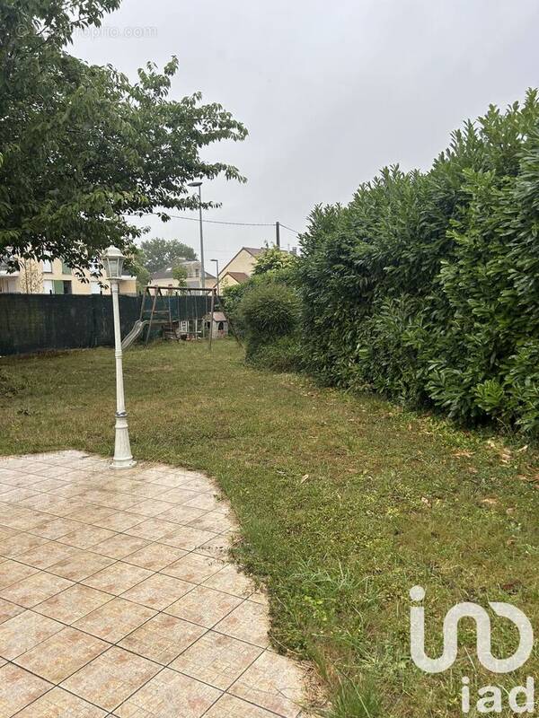 Photo 1 - Maison à COMBS-LA-VILLE