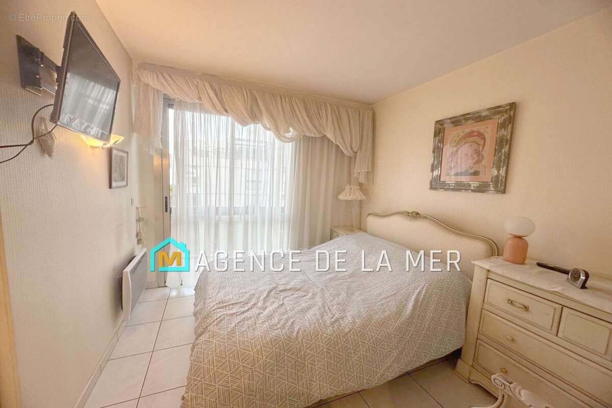 Appartement à MANDELIEU-LA-NAPOULE