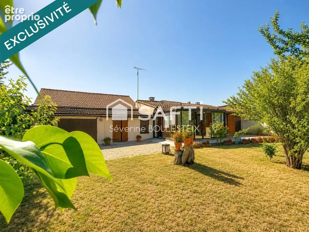 Photo 1 - Maison à BARBEZIEUX-SAINT-HILAIRE