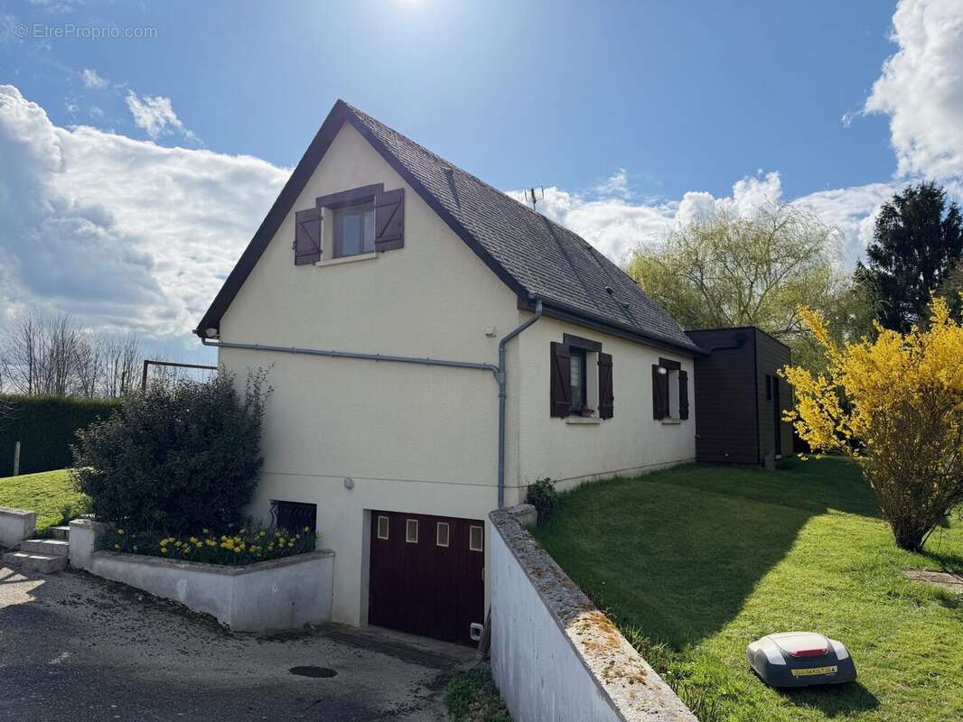 Maison à BERNAY