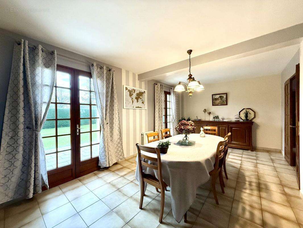 Maison à FRESNE-LE-PLAN