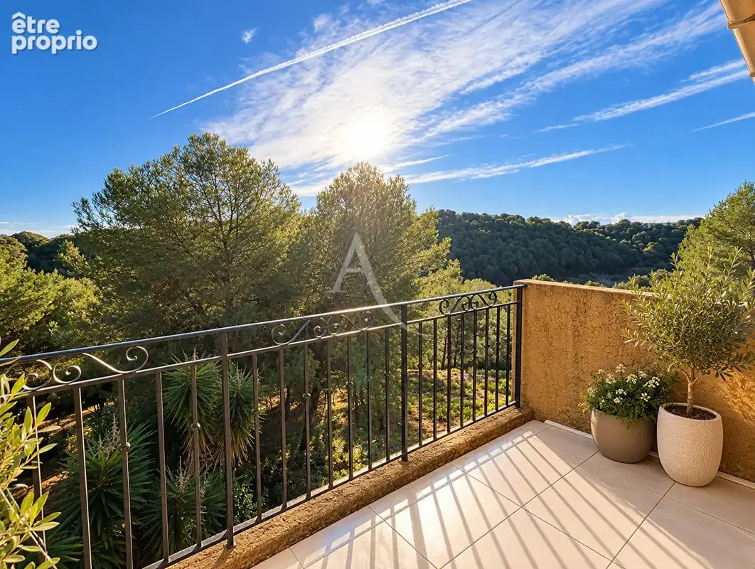 EXCVLUSIVITE MOUGINS LE HAUT Superbe 3 pièces dernier étage, piscine, tennis - photo 7