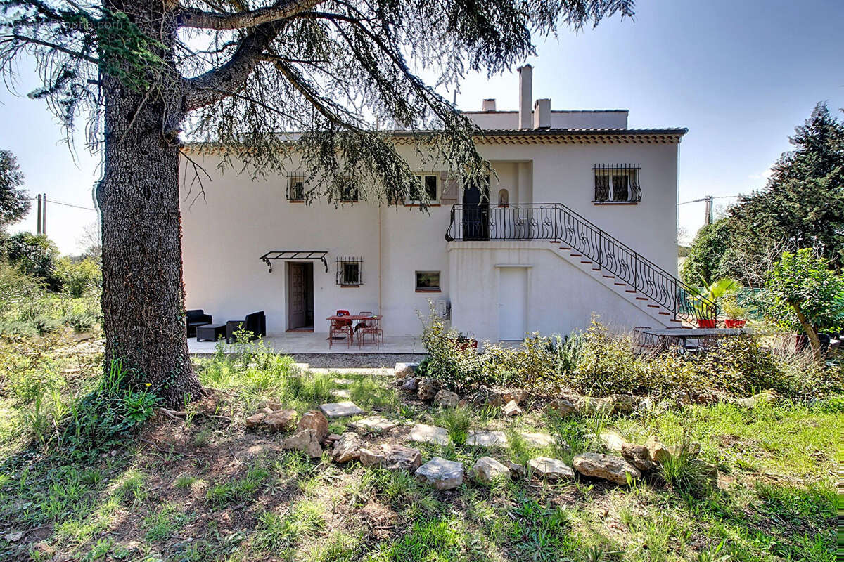 Maison à LORGUES