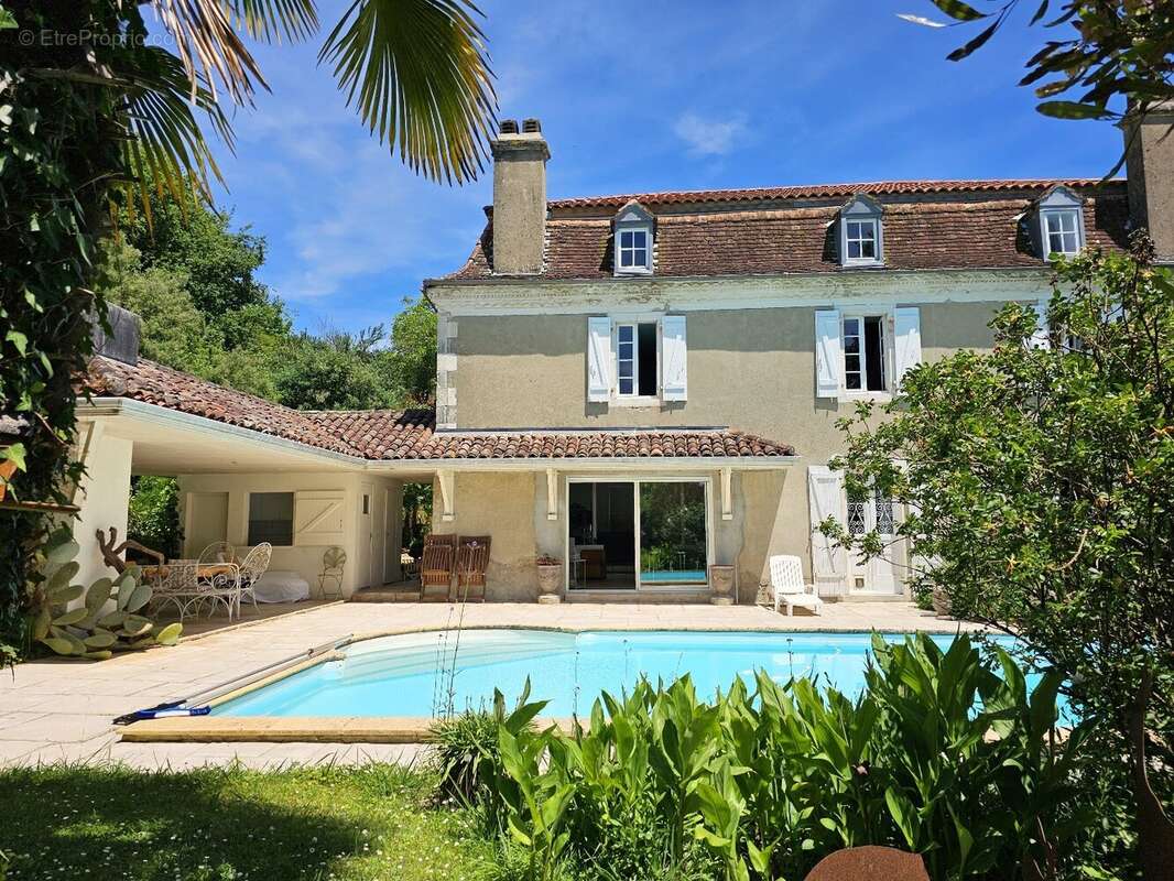 Maison à SALIES-DE-BEARN