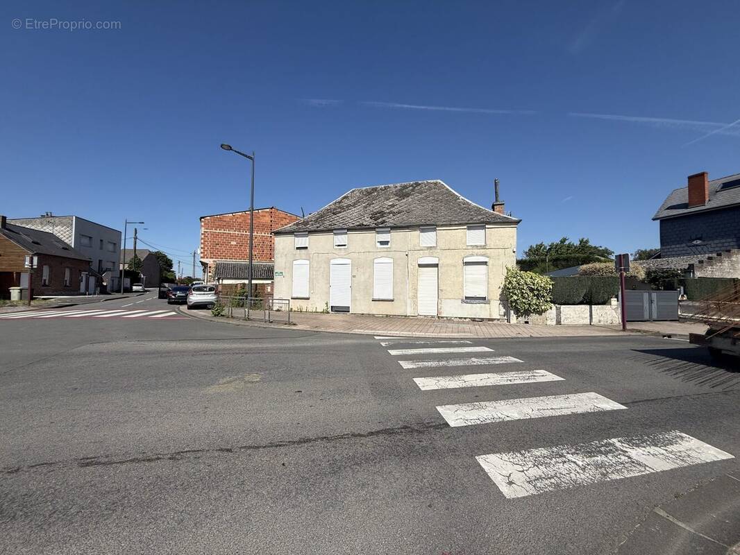 Maison 81 m² à Feignies  - photo 1
