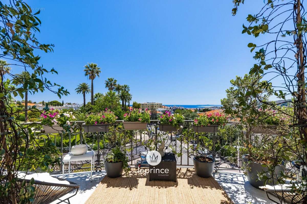 Nice Cimiez - Appartement en Rotonde - Terrasse - photo 11