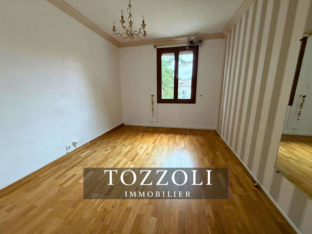 Maison à SAINT-QUENTIN-FALLAVIER