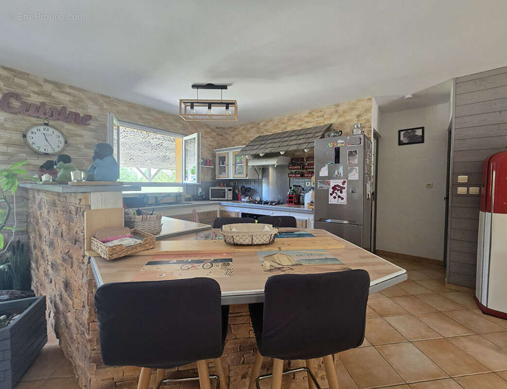 Maison à SPAY
