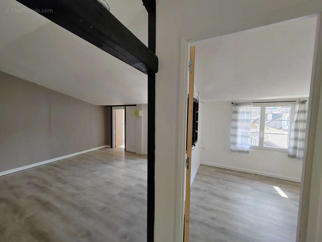 Appartement 530 m² à Chaumont-En-Vexin  - photo 8