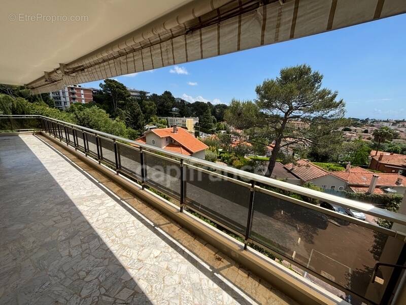 Appartement à LE CANNET