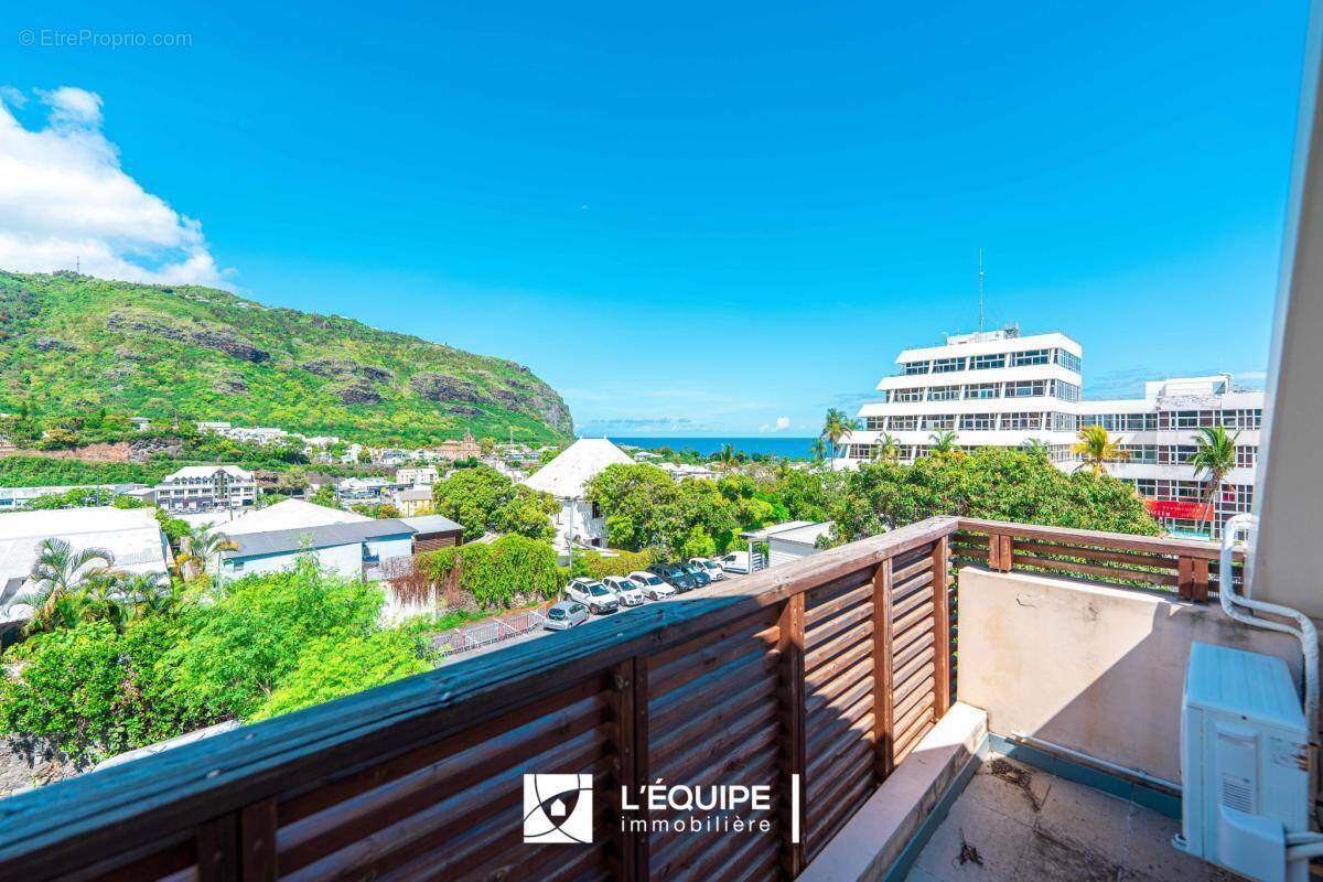 Appartement à SAINT-DENIS