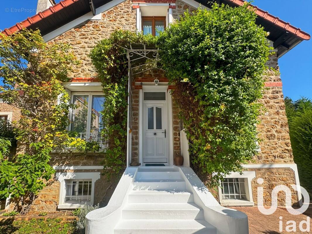 Photo 1 - Maison à SOISY-SUR-SEINE