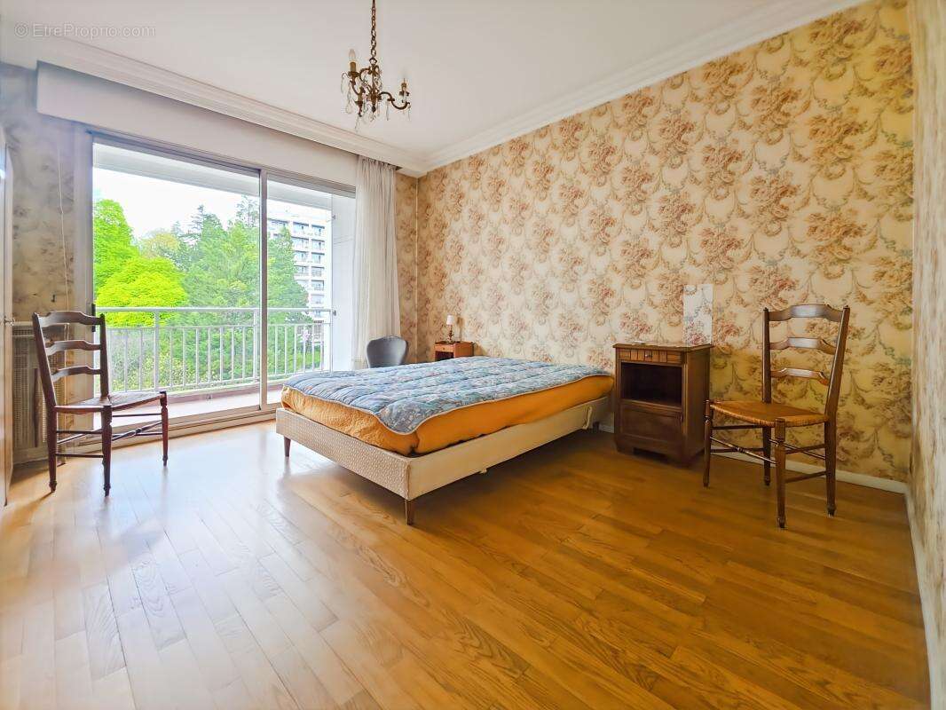 Appartement à CALUIRE-ET-CUIRE