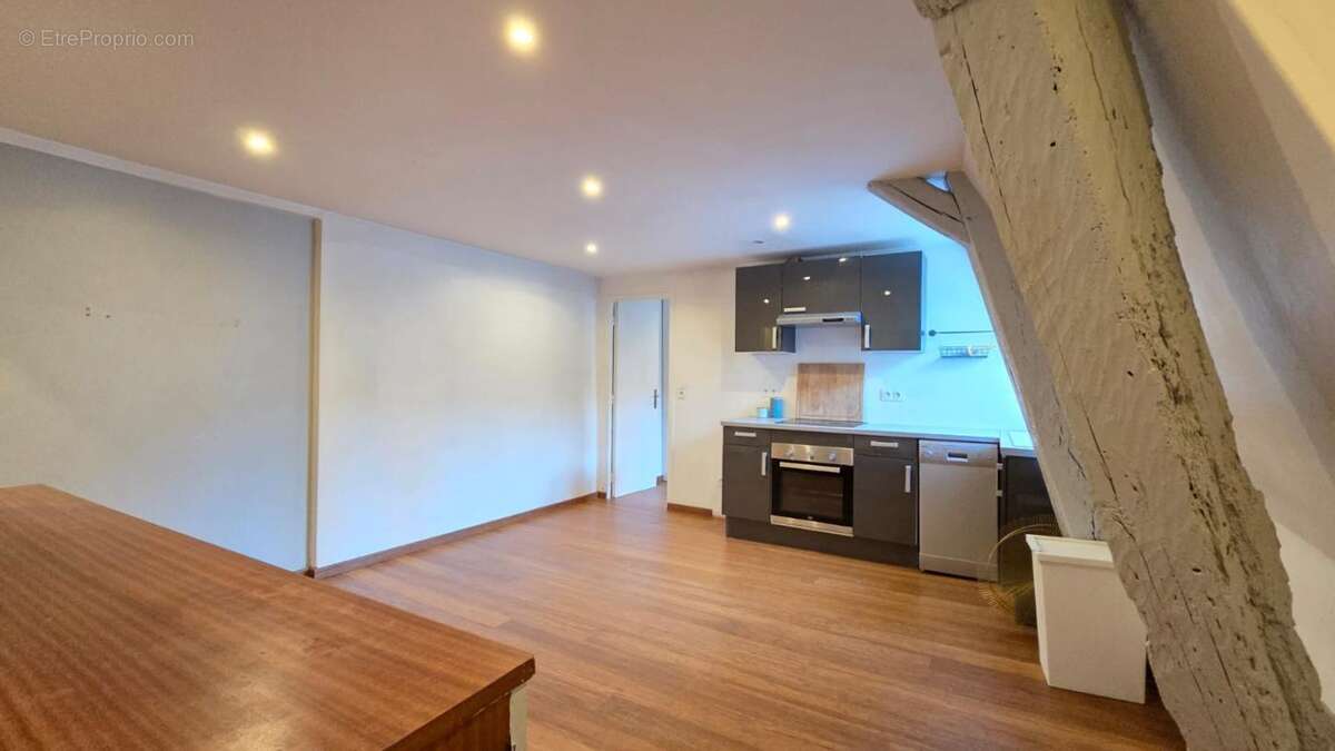 Appartement à MANTES-LA-JOLIE