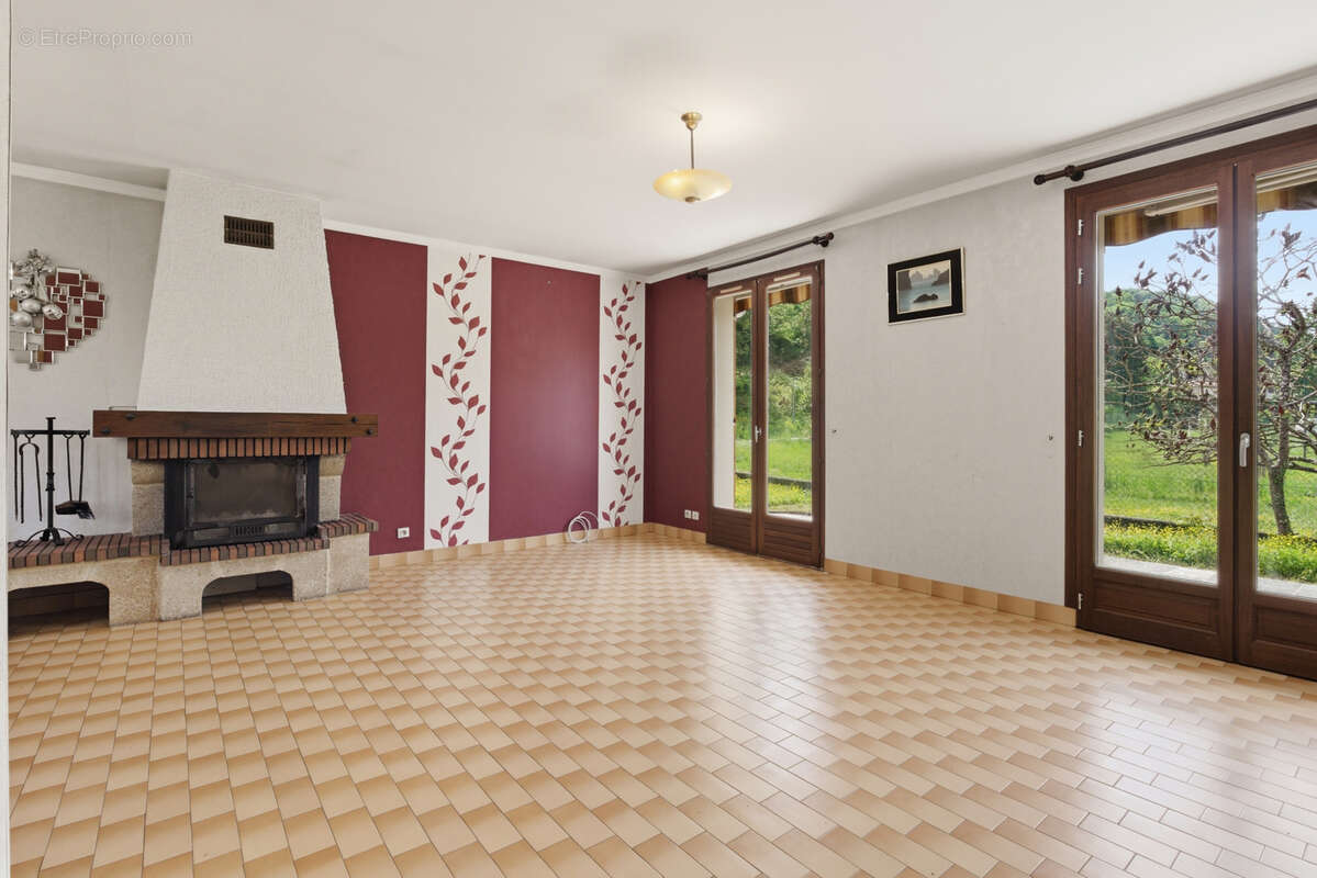 Maison à GIERES