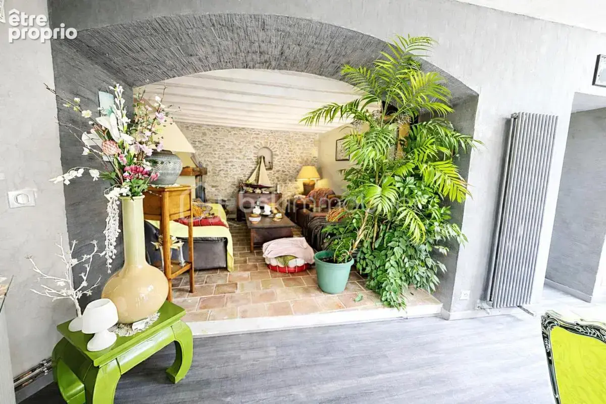 À 10 minutes de RAMBOUILLET, propriété de 220 m² habitable sur terrain de 940 m² avec une magnifique piscine de 5 M par 10 M - photo 20