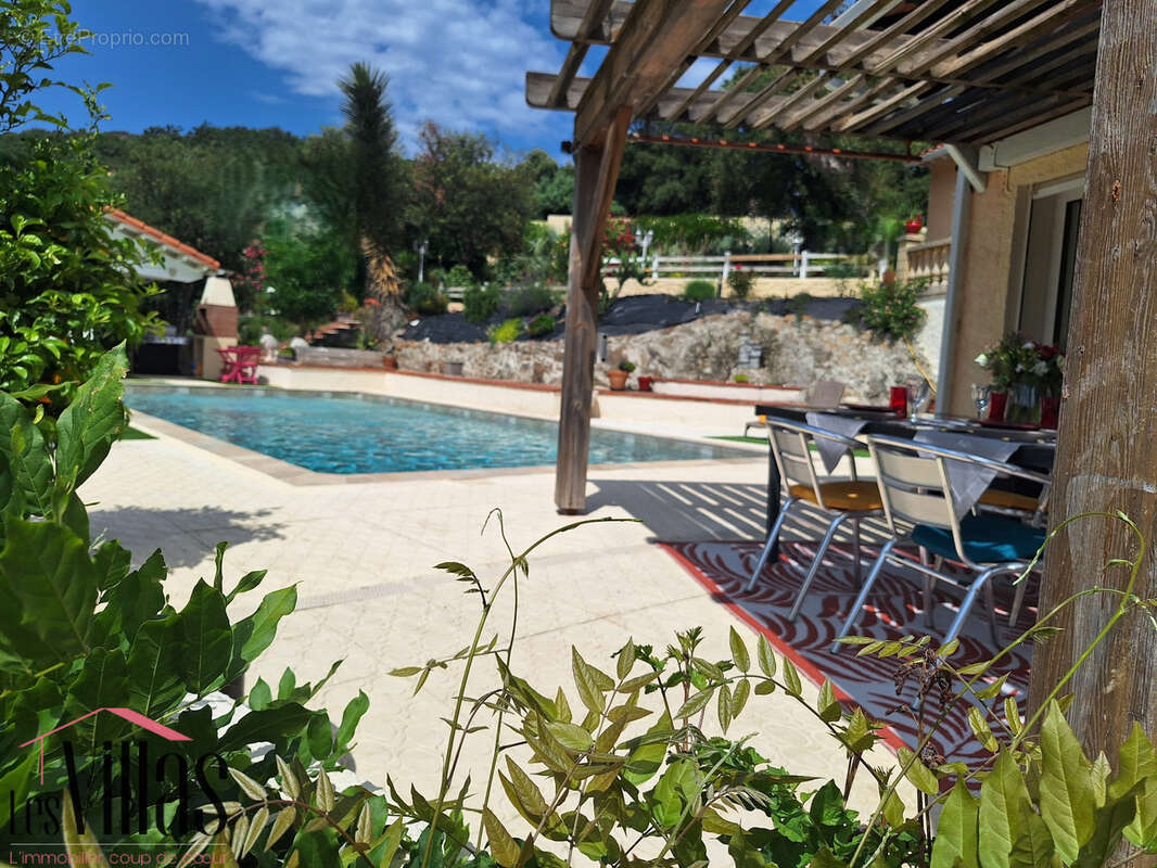 villa T6 vue panoramique PISCINE + STUDIO - photo 6