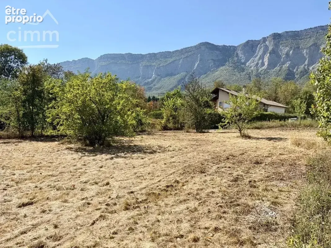 SAINT-ISMIER – Terrain à bâtir 1 243 m² – Vue Dent de Crolles - photo 2